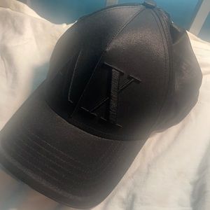 Armani exchange hat,unique size,black color